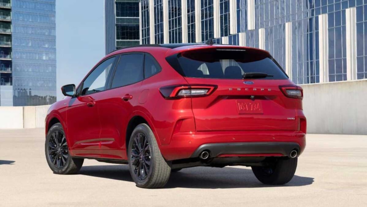 2024 Ford Escape: Practical, Efficient, and a Strong SUV Choice