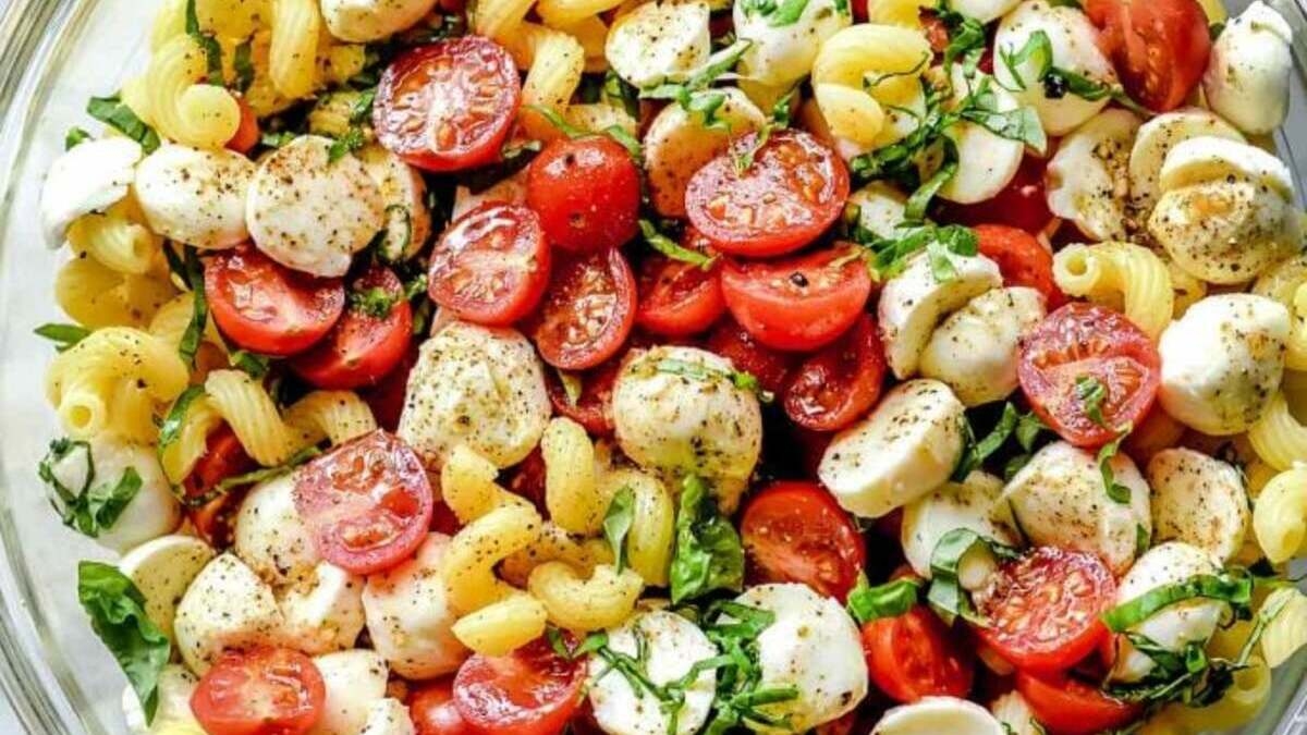 Celebrate Father's Day with a Fun Backyard Barbecue Bash