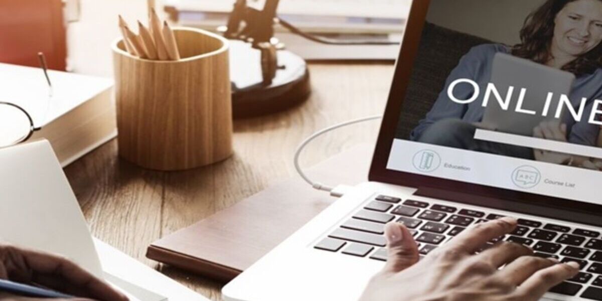 Master English Step by Step: Basic Online Courses to Boost Your Skills