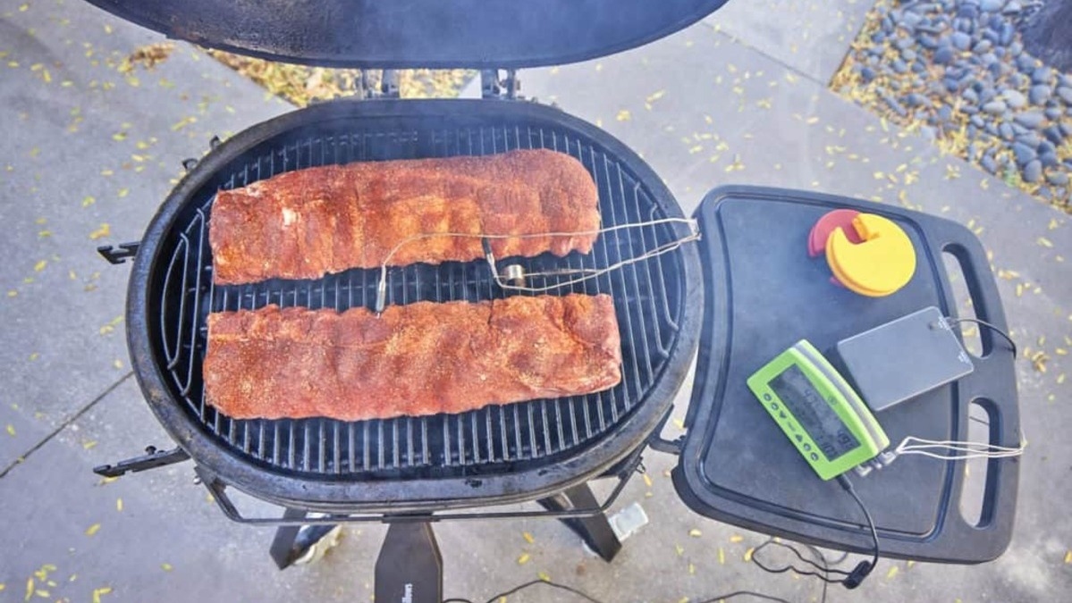 Mastering Grill Temperatures with BBQ Guru's CyberQ Device Easily